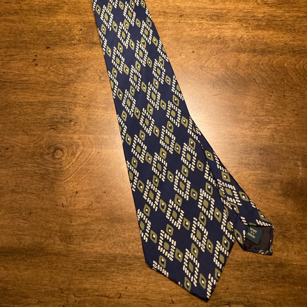 Men's Blue and Cream Patterned Tie J. Crew